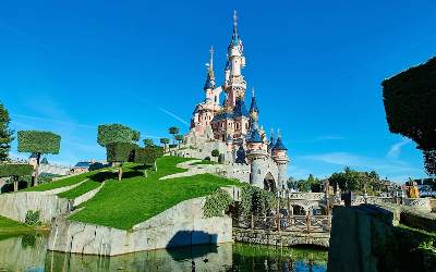 Christmas Family Escape in Disneyland Paris