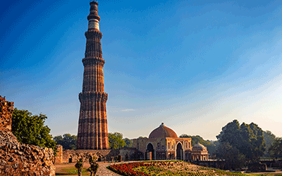 Experience City of Nawabs - Lucknow and Holy City of Varanasi